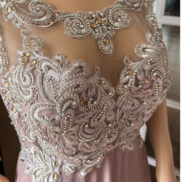 Mother of bride Embellished Illusion Jewel Neck A-line gown size large - XL - Picture 12 of 13
